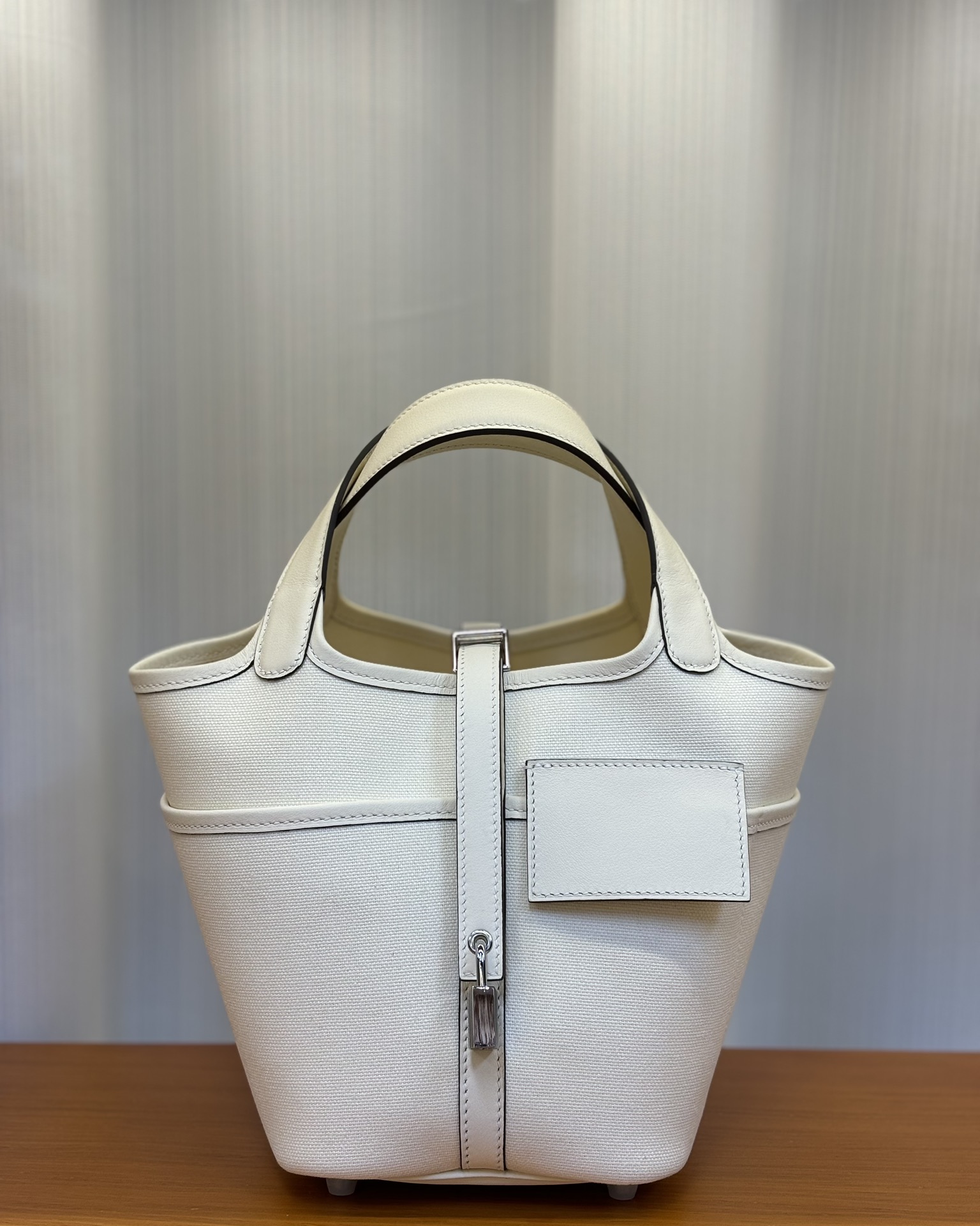 Hermes Picotin Lock 18 Pocket Bag In White 